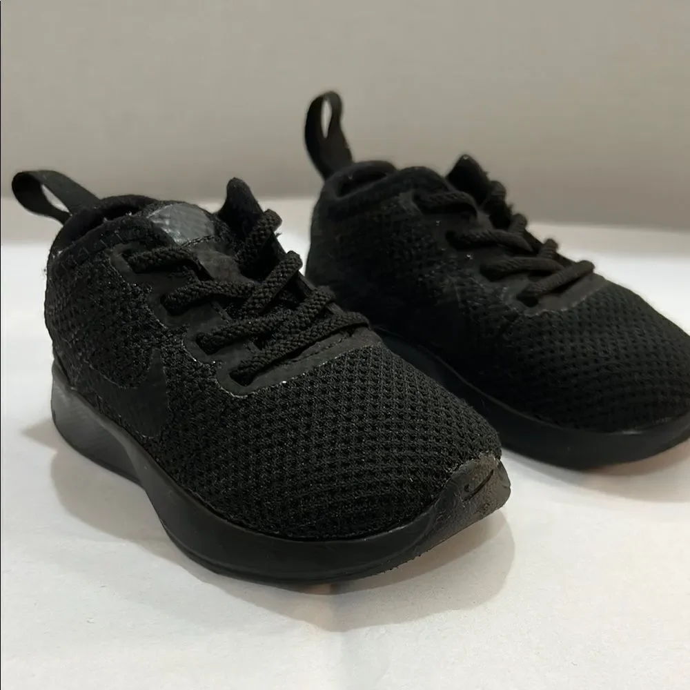 Nike Black pull on sneakers size 4C NWOT